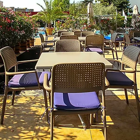 فندق Smartline Meridian 4*