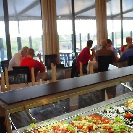 Hotell Smartline Meridian 4*