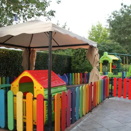 Smartline Meridian Hotell Slăntjev Brjag